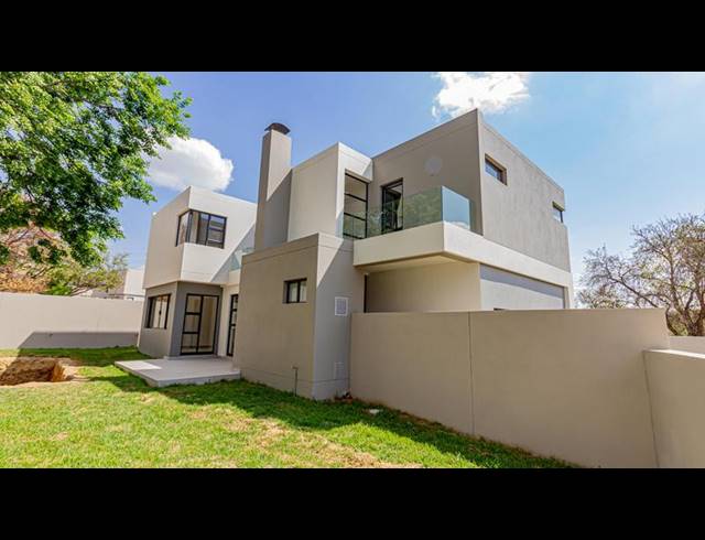 3 BEDROOM HOUSE FOR SALE IN LONEHILL